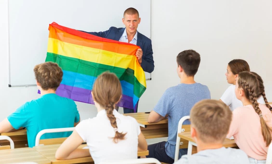 Liberálne celebritky VYBUCHLI a posielajú Otvorený list. LGBT propaganda na školách je vraj v poriadku!