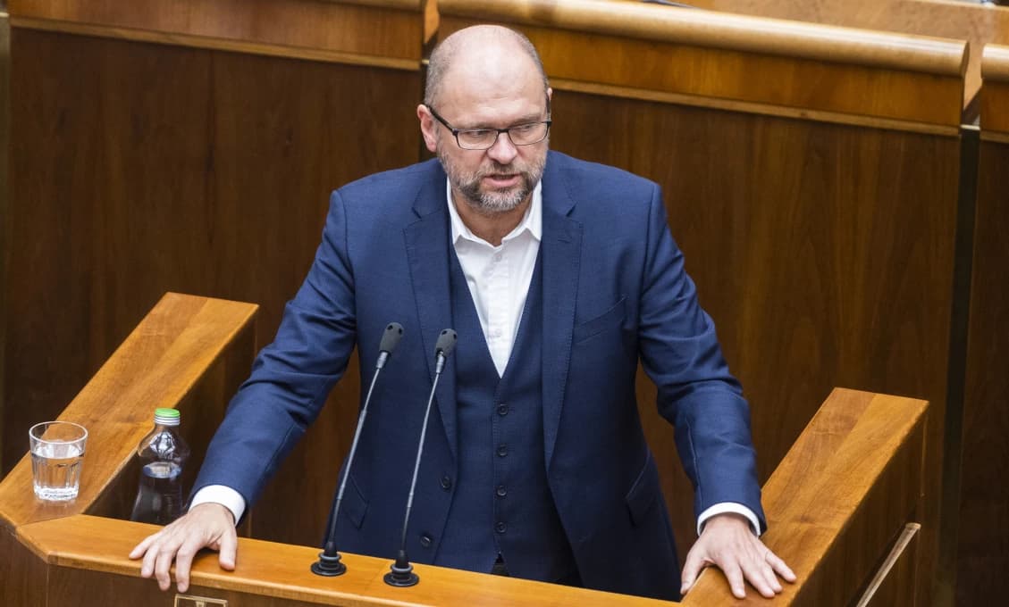 Komentátor Repa: Čo sa upečie v Sulíkovej piecke