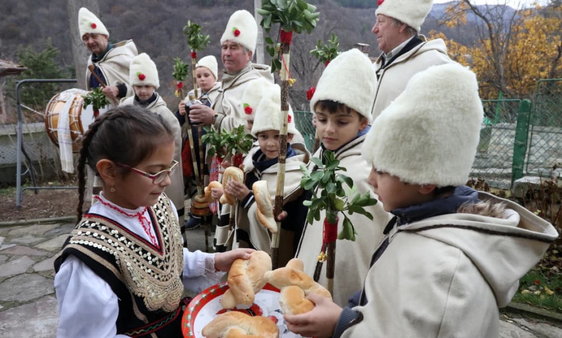 Koledníci Dobrej noviny začínajú na Štedrý deň vinšovať v rodinách