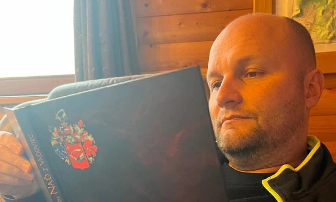 Podľa Hrabka súboj Fica s Pellegrinim Smeru-SD preferenčne skôr pomôže