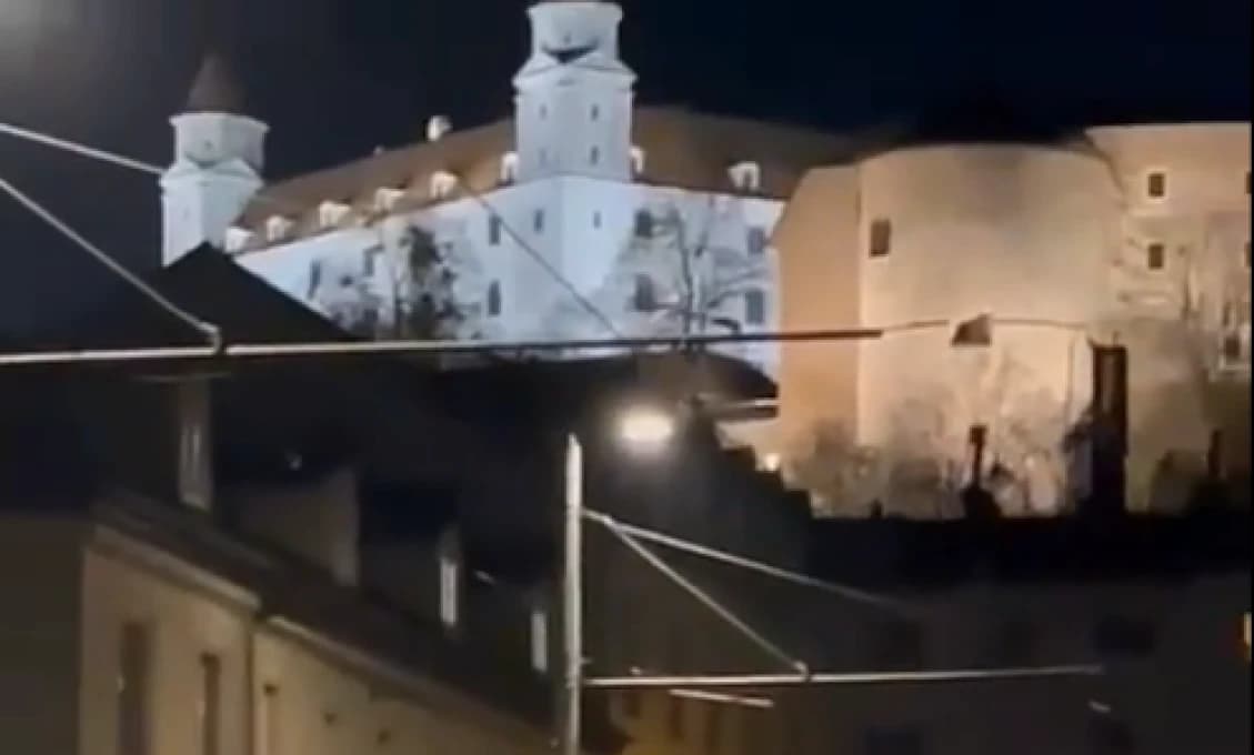 VIDEO: Ľudia neverili vlastným očiam! POZRITE, kto si v noci pobehal po centre Bratislavy