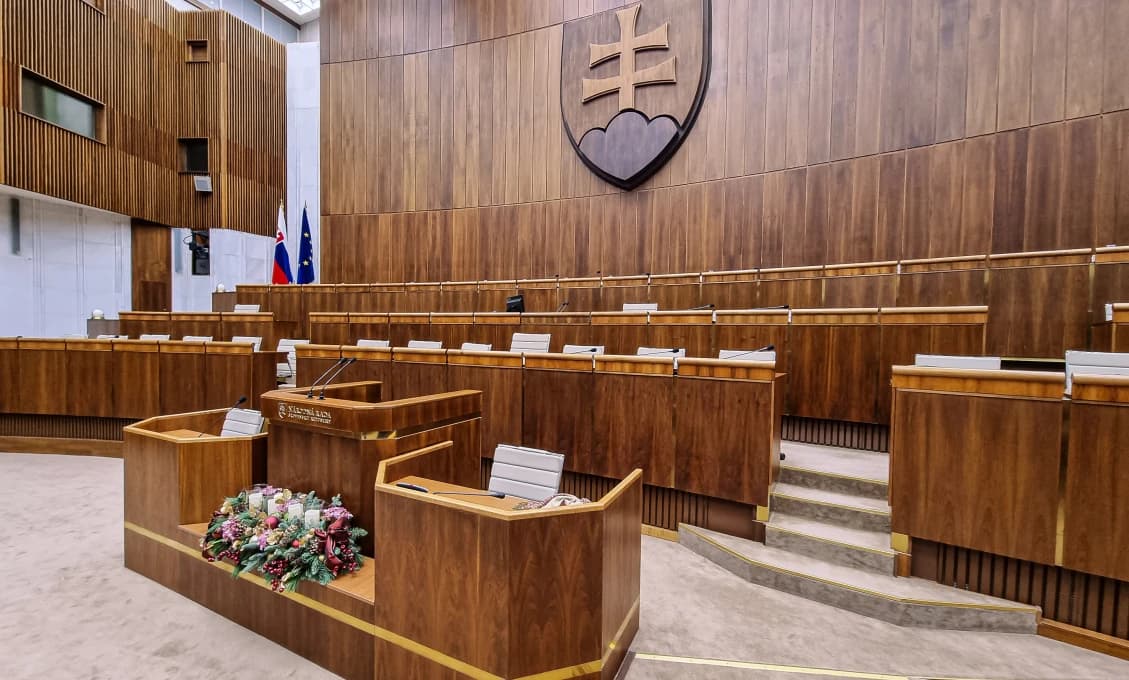 TRAGÉDIA: Rekordný monzún a povodne zabili za posledných päť dní takmer 150 ľudí v Indii (VIDEO+FOTO)