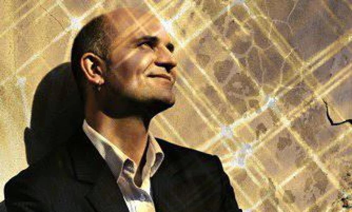 Spisovateľ Pavel Hirax Baričák: NEJEDNAJÚ! Všetci rozprávajú len o pokračovaní vojny