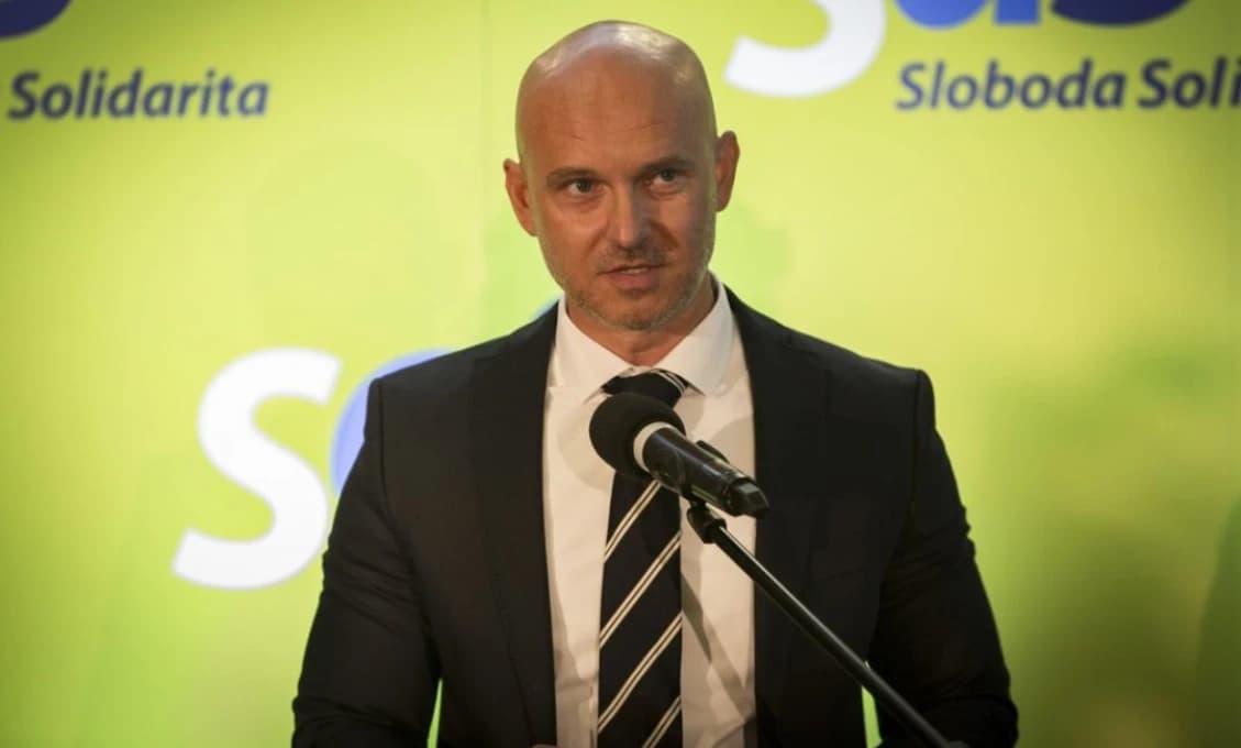 B. Gröhling: Minister školstva J. Horecký predložil zákon proti deťom