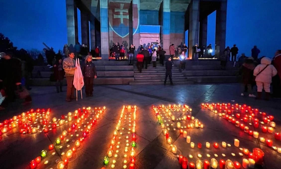 VIDEO SLAVÍN 24. 2. 2023: NA CINTORÍNY POLITIKA NEPATRÍ, varuje Belousovová
