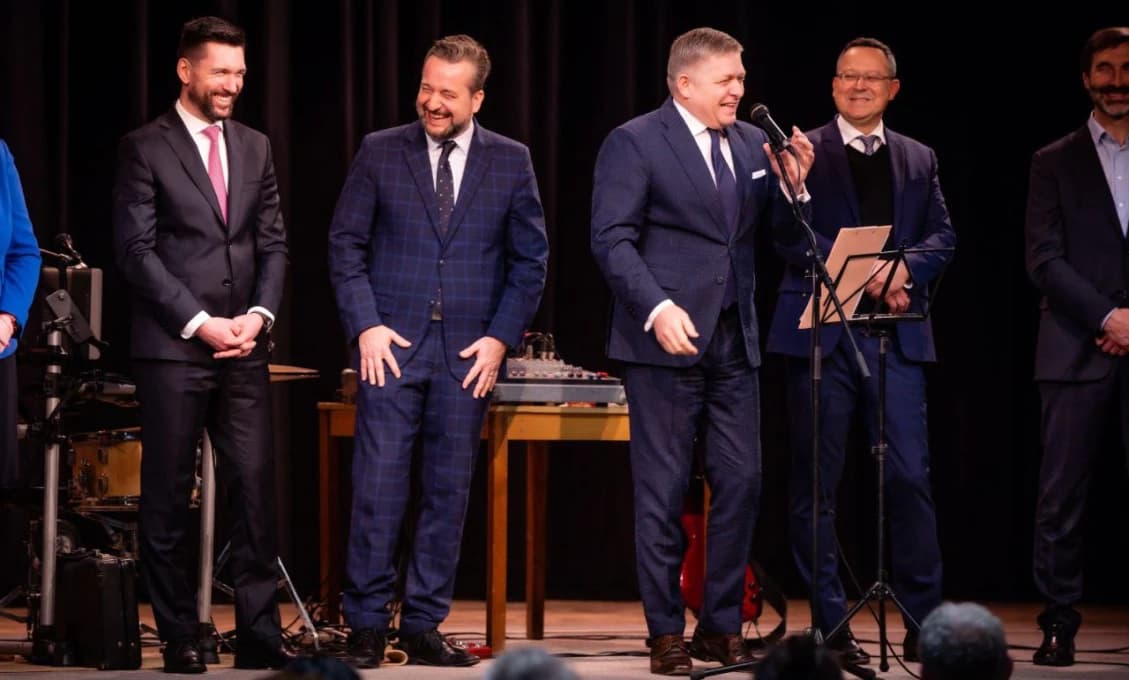 VIDEO Smer-SD podal trestné oznámenia na troch komentátorov