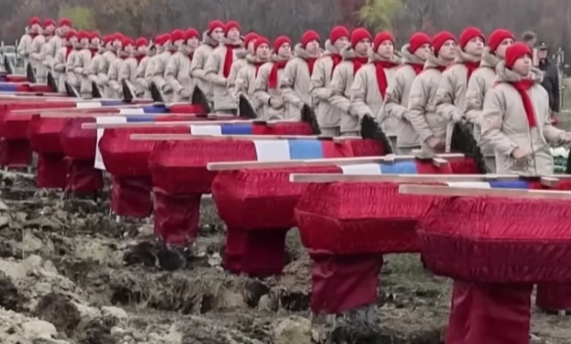 Ruské a ukrajinské vojnové straty podľa Kyjeva