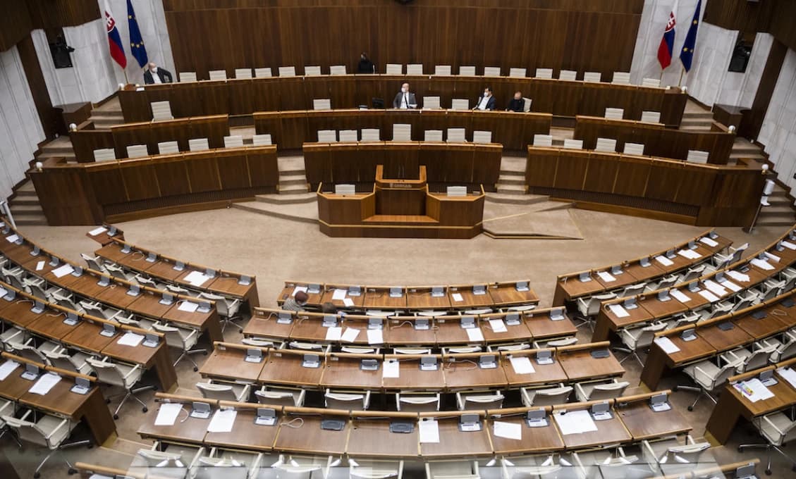 Plénum odmietlo viaceré novely z dielne poslancov z ĽSNS. Niektoré prekvapili
