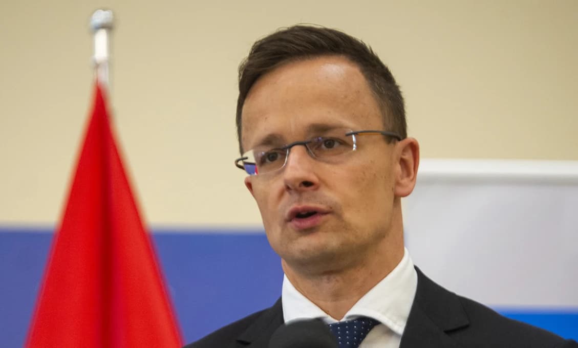 Peter Szijjártó odkázal Bruselu zo Sarajeva!