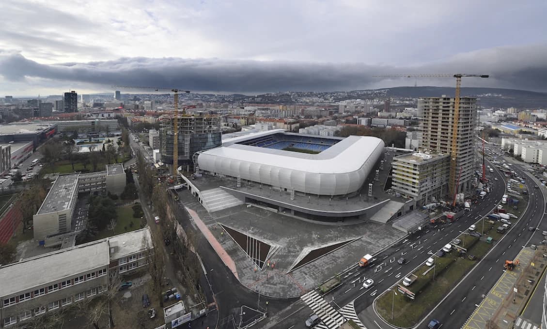 "Kukláči" na Národnom futbalovom štadióne