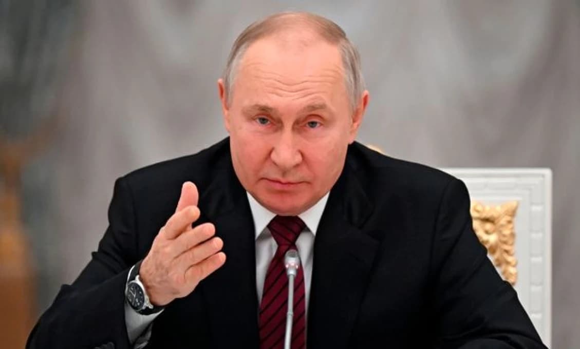 Putin "ukázal" prostredník Spojeným štátom