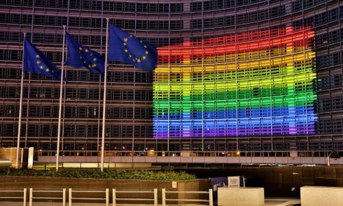 TOTO Záborská nerozdýcha! Kritika Slovenska z dúhového Európskeho parlamentu