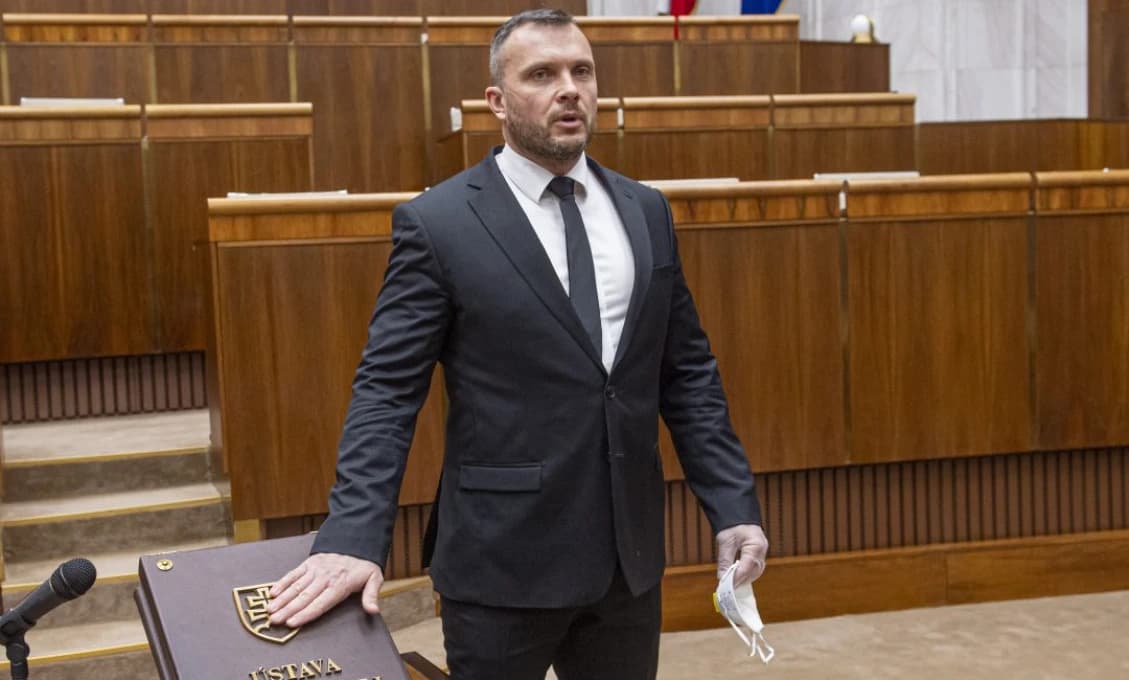 Suju dožral egoistický biznis a "chlastacie" večierky Sasky