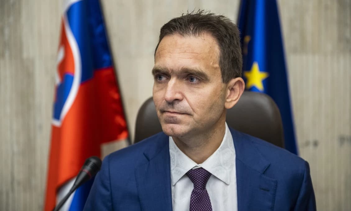 Farby vždy smrdia, najviac na "politicky bezfarebnej" prezidentkinej vláde