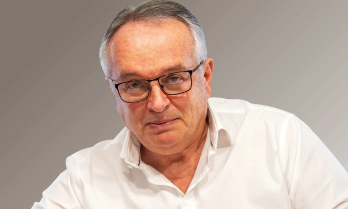 Radačovský: TA3 mi OBJASNILA, kto zodpovedá za NEVEDOMOSŤ OBČANOV SLOVENSKA!