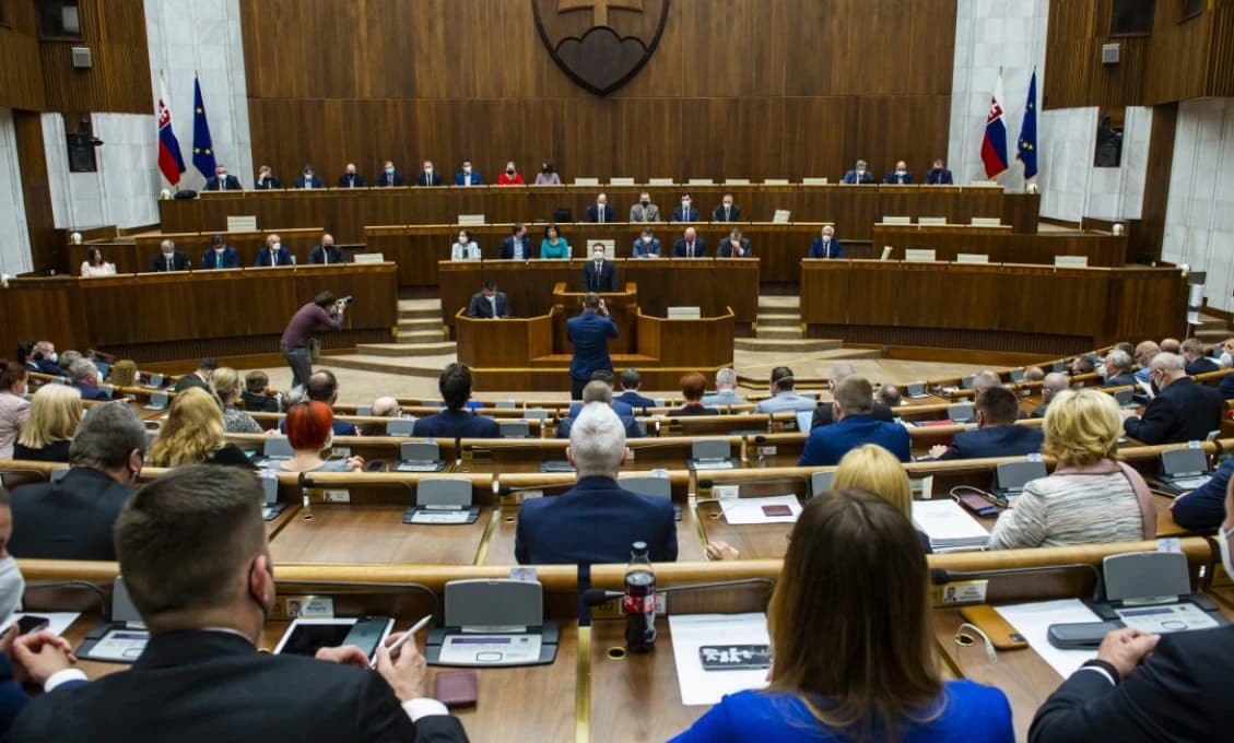GRECO: SR plní málo odporúčaní proti korupcii poslancov, pri prokurátoroch viac