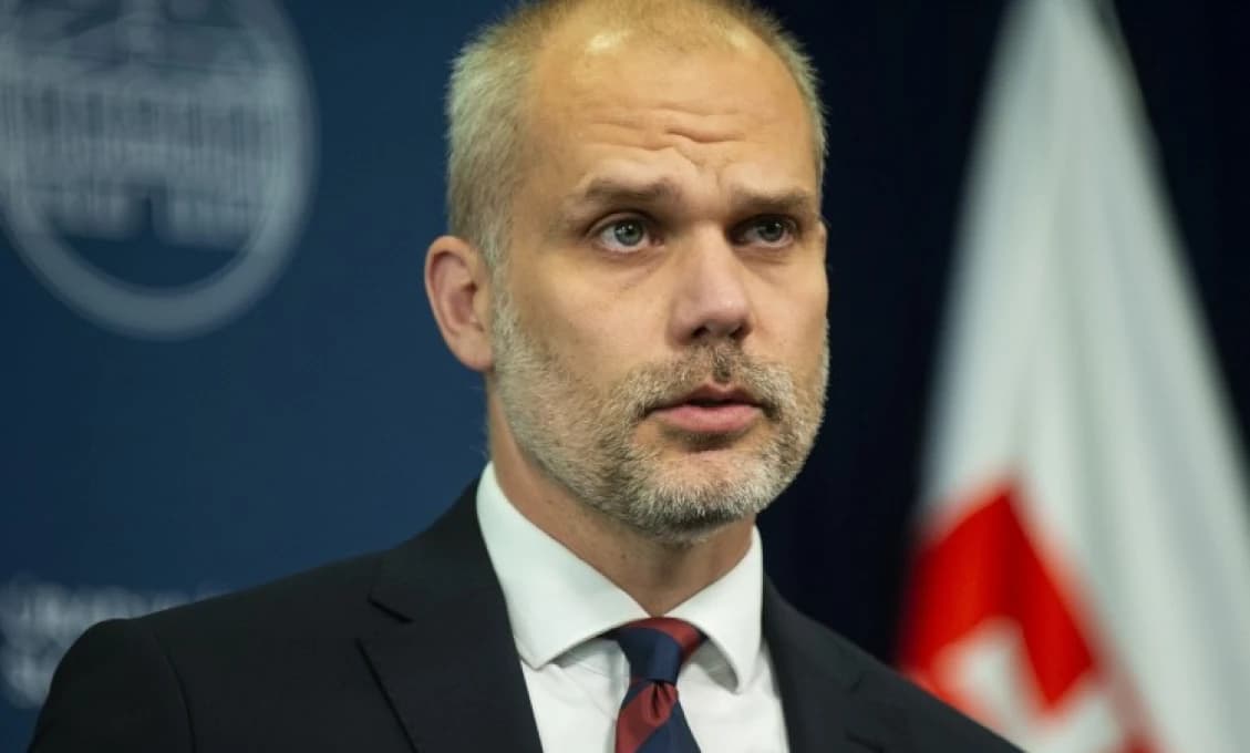 MO SR Sklenár rokoval s predsedom Vojenského výboru NATO