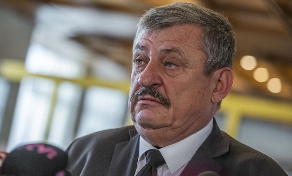 Anton Hrnko: Ako vyorané myši