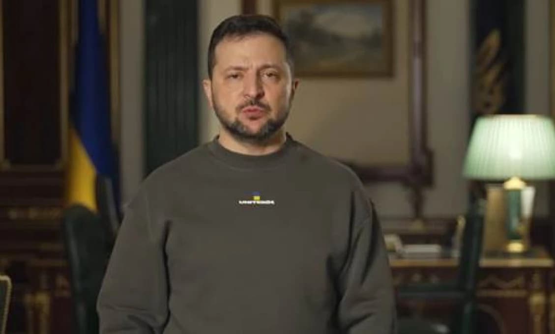Zelenskyj sa strčil hlbšie... zákonom prikázal na Ukrajine angličtinu