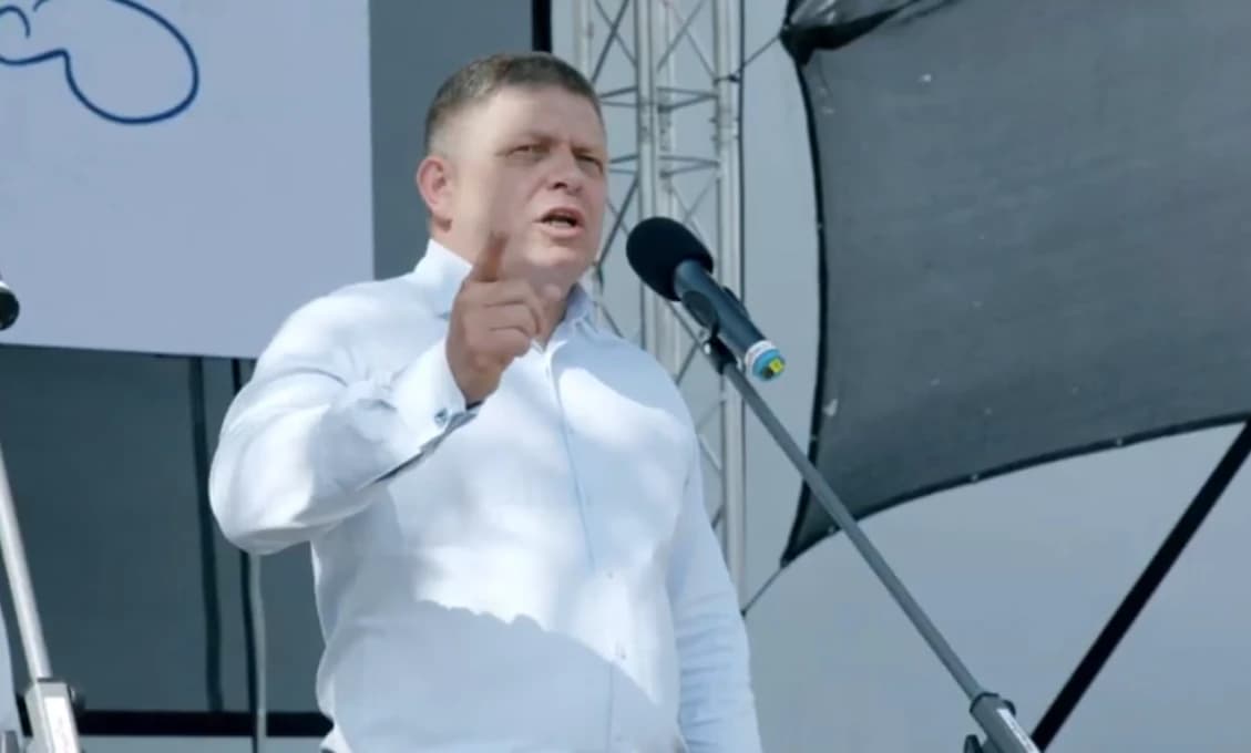 Z Nových Zámkov zaznel tvrdý Ficov odkaz duchovným bezdomovcom (VIDEO)