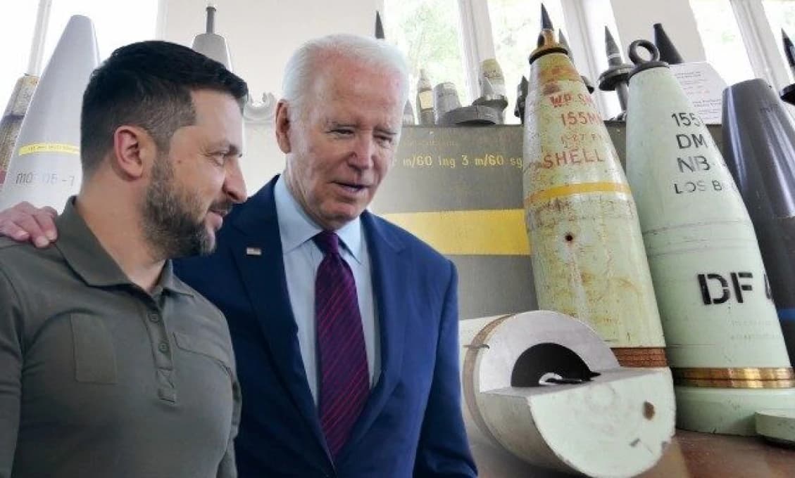 Kontroverzné kazetové bomby USA dorazili na Ukrajinu! (VIDEO)