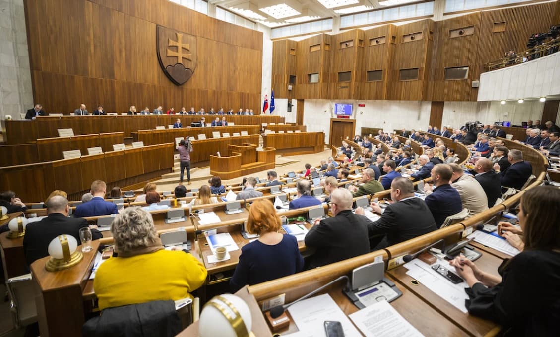 Mimoriadna schôdza ku kompenzáciám pre samosprávy bude 21. júla