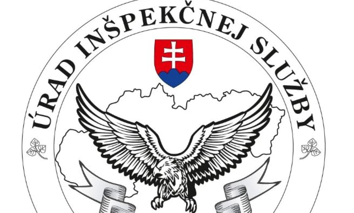 Zametajú pod koberc, až zodrali metly