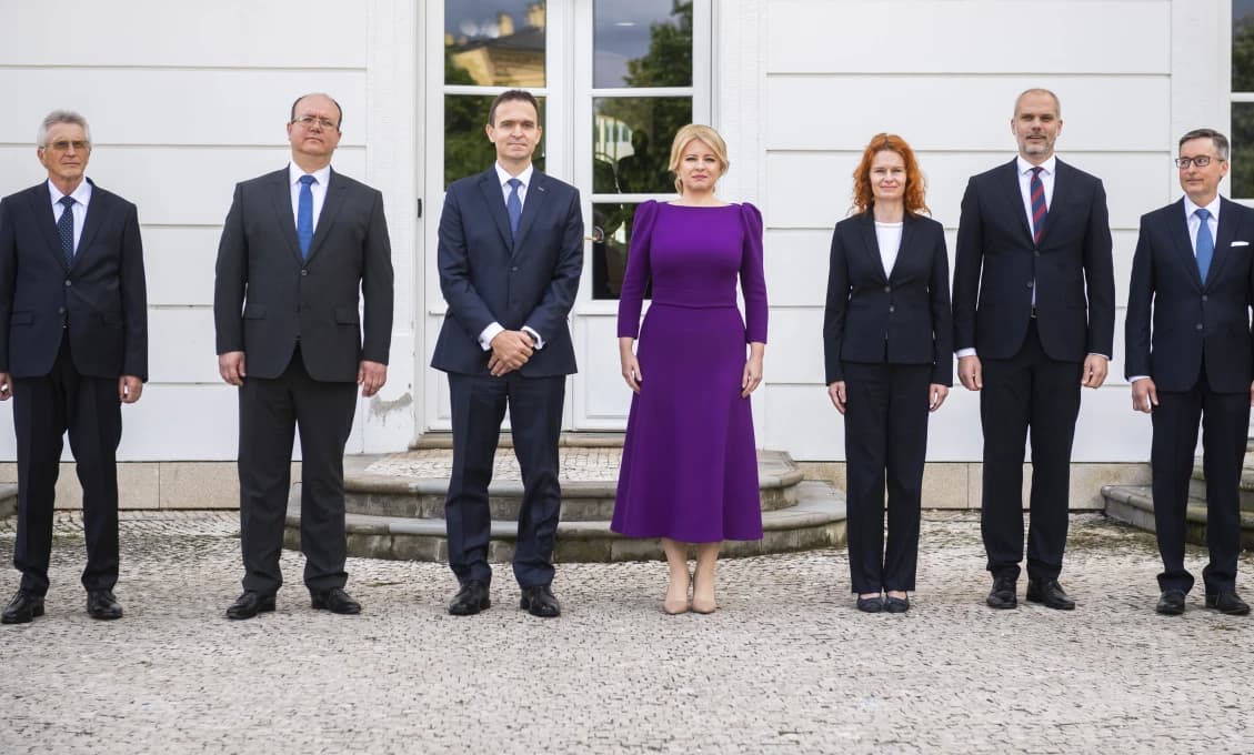 ŠÉF SLOVENSKEJ DIPLOMACIE VEDOME ŠÍRI HOAXY!