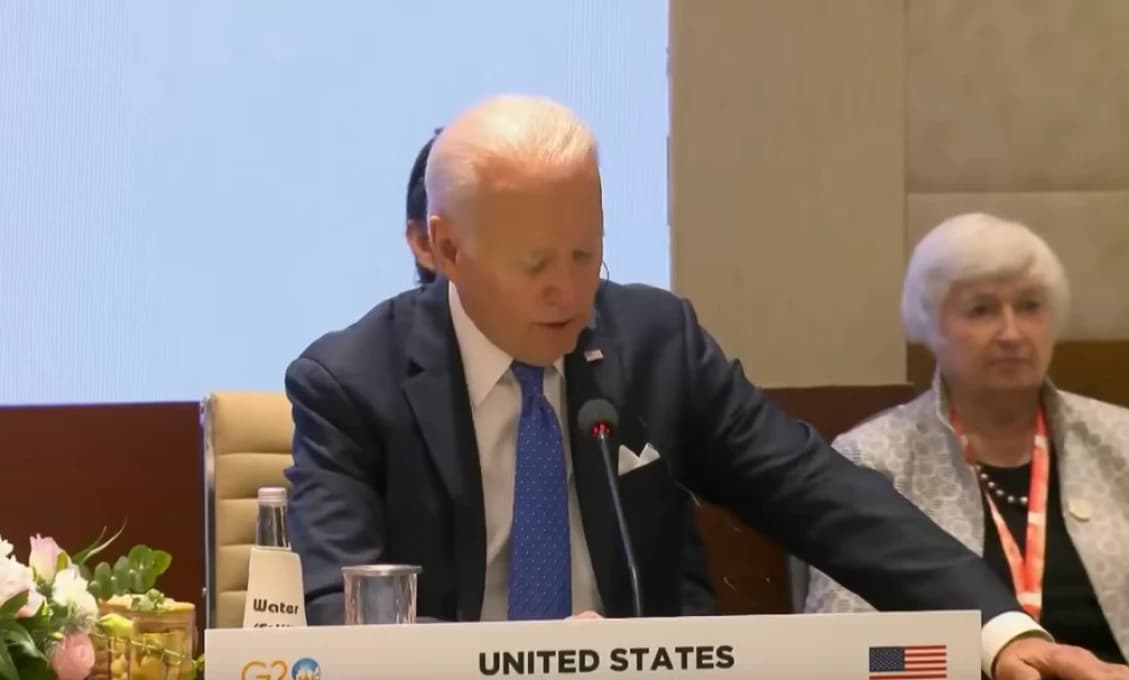 Musk sa pýta - kto vládne Amerike? Kto je prezident? (VIDEO)