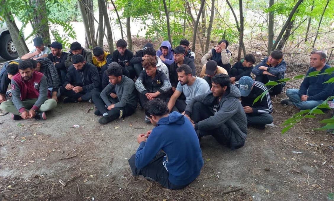 Prebieha príprava? Objavujú sa odporúčania čo robiť pri strete s migrantmi