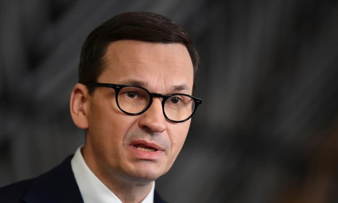 SITUÁCIA SA VYHROCUJE! Už nikdy neurážajte Poliakov! Ostro odkazuje Morawiecki Zelenskému