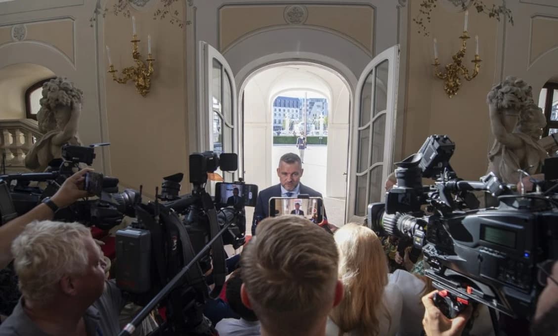 Pellegrini o Šimečkovi: AMATÉRI NEPATRIA DO VLÁDY!
