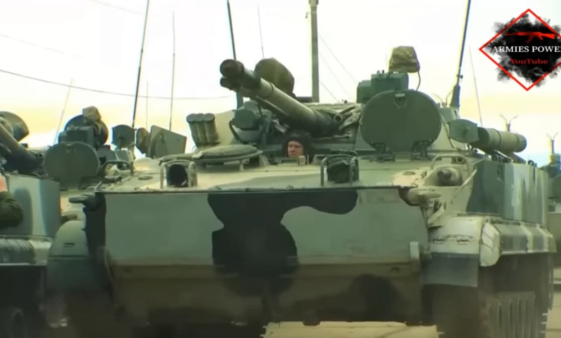 Rusi "prešťúrali" americký Bradley (VIDEO)