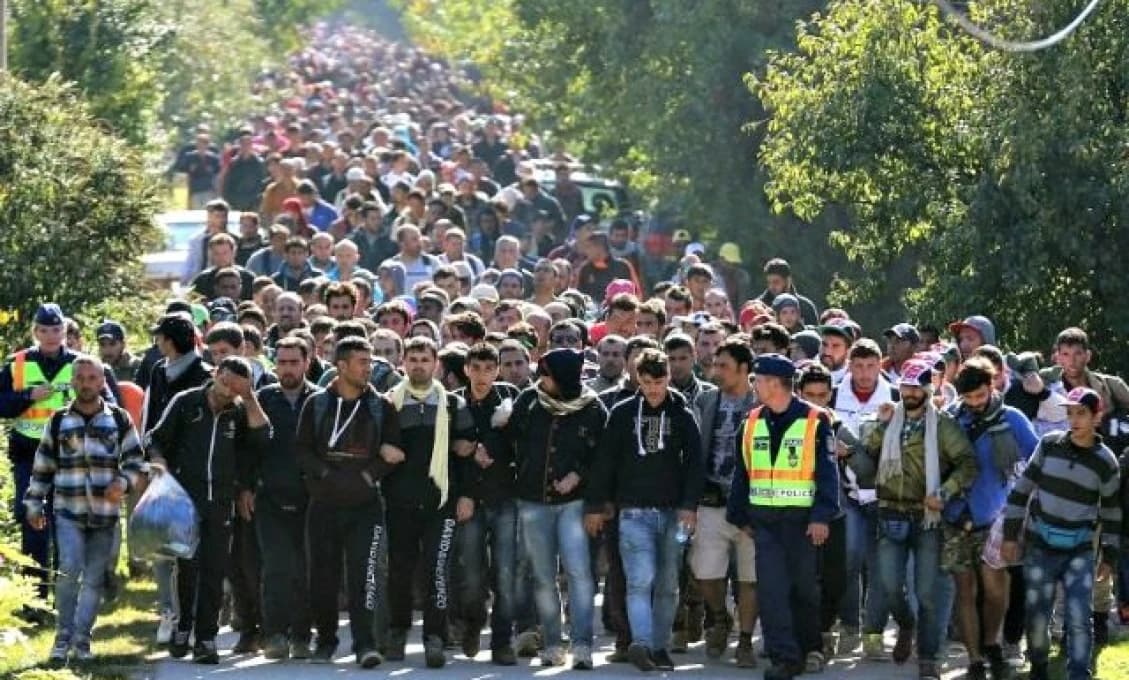 ODPOR voči masovej MIGRÁCII rastie na celom svete!