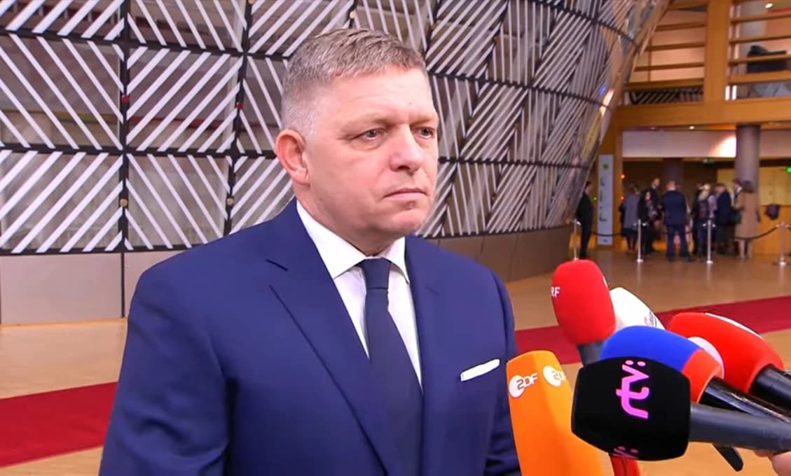 FICO V BRUSELI - TAKTO SA TO ROBÍ, DO PSEJ MATERE! (VIDEO)