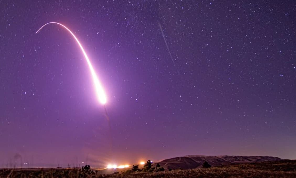 Americký test medzikontinentálnej rakety zlyhal (VIDEO)