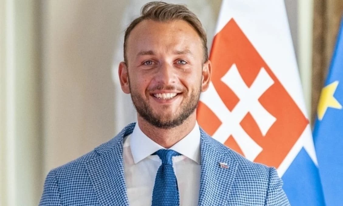 Ďalšie čistky v podaní Šutaja Eštoka: Tentokrát prišiel o flek tento muž!