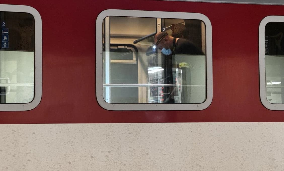 Útočník z vlaku smeruje do preventívnej väzby