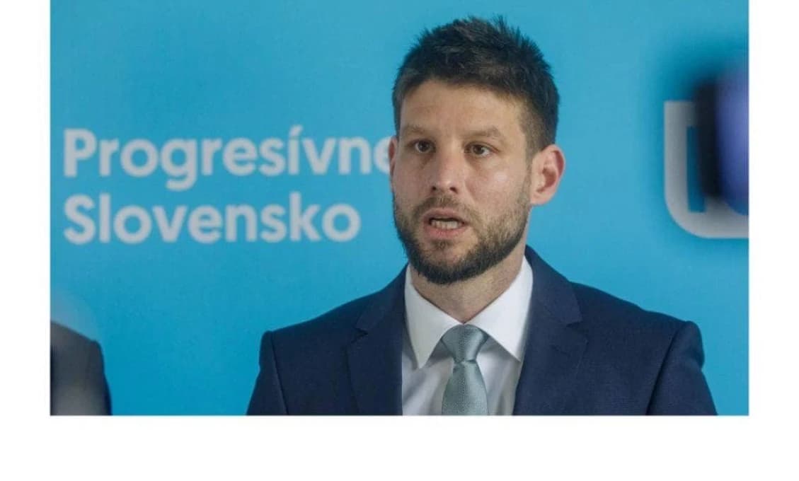 Michal Šimečka mal tlačovku! Vyčítal Robertovi Ficovi a Robertovi Kaliňákovi