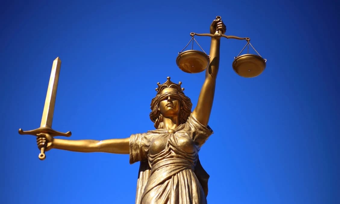 ČURILLOVCI si žili z peňazí obyčajných ľudí ako prasce v žite!