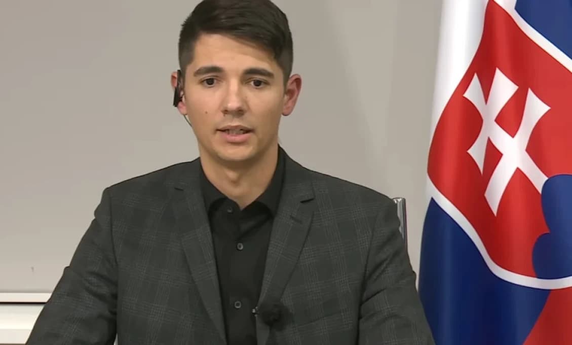 No nie sú tie naše INFANTÍLNE médiá TRDLÁ?