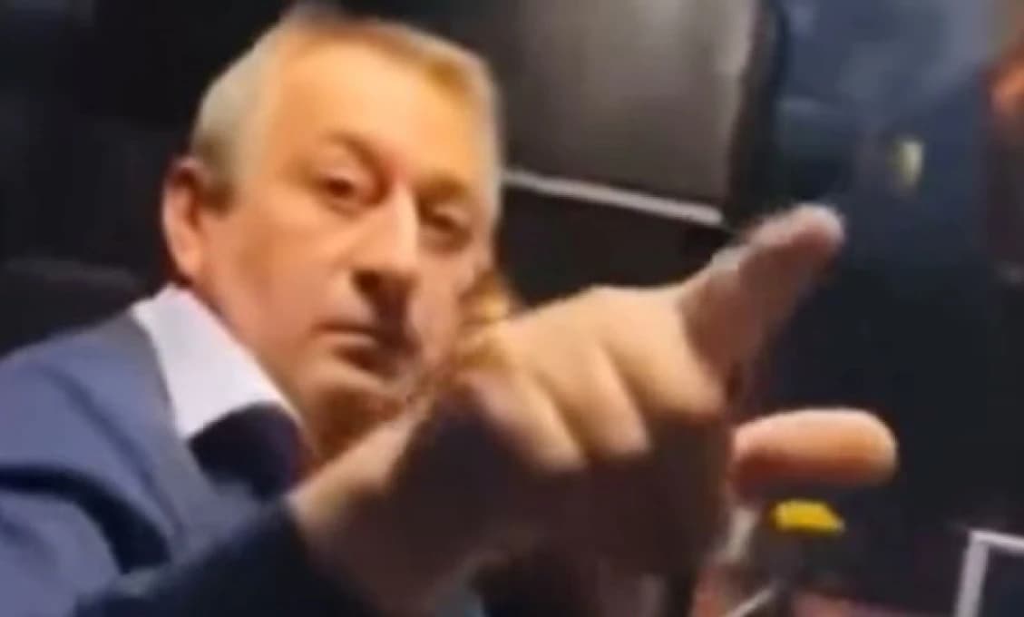 ZDOCHNI! Vodič vyhodil Ukrajinky z autobusu. A VIDEO prevalcovalo v Čechách internet