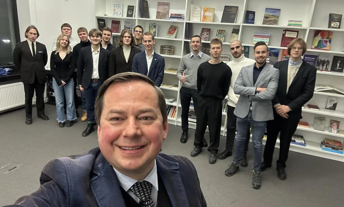 Chcete sa zapáčiť Eurohujerom? UKRIŽUJTE ORBÁNA!