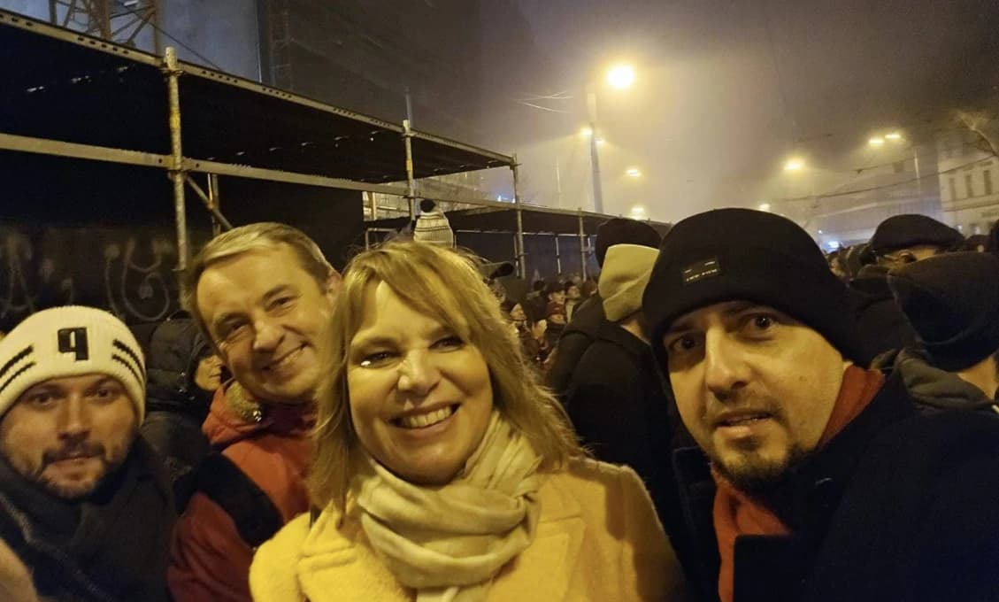 VERONIKA REMIŠOVÁ za ľudí a proti ľuďom aj pred Vianocami! A stále dokola... (VIDEO)