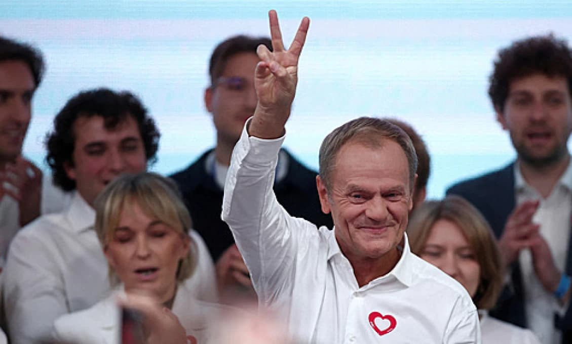 POĽSKÝ PREMIÉR robí súdne reformy tak, aby vyhovovali Europarlamentu