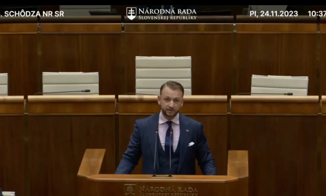 Matúš Šutaj Eštok koná! Ruší súťaž!