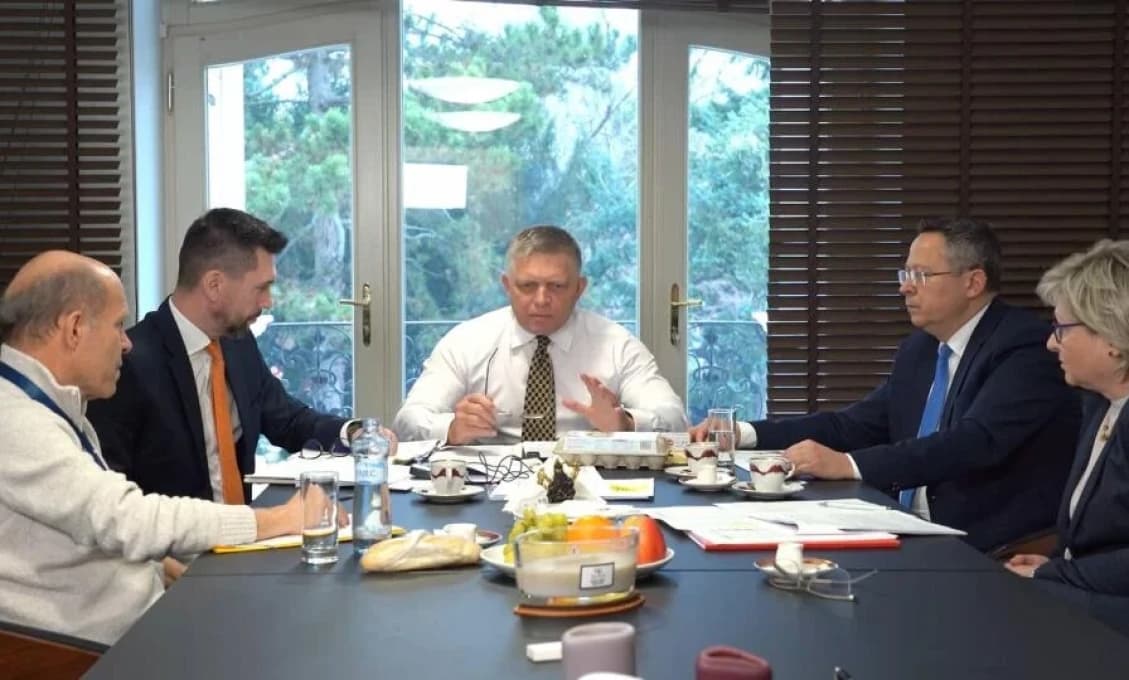 Fico chce ZATOČIŤ s cenami: Kým opozícia ako zmyslov zbavená zachraňuje Lipšica, my riešime DRAHÉ POTRAVINY! (VIDEO)