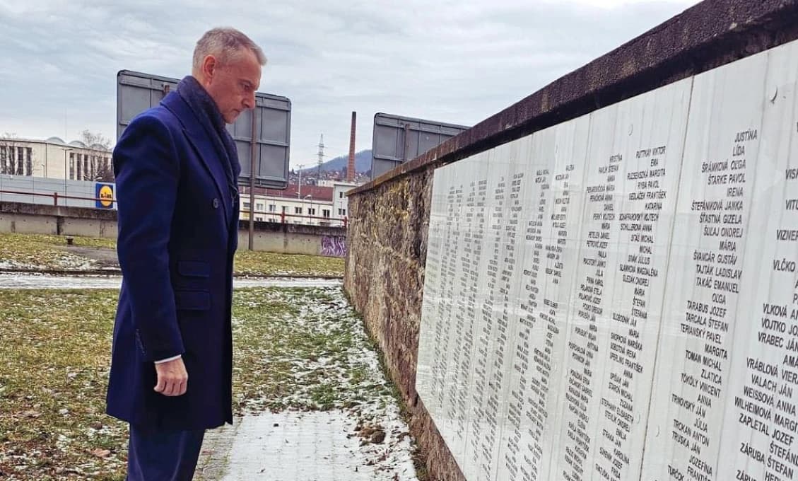 Politici si pripomínajú Medzinárodný deň pamiatky obetí holokaustu (VIDEO)
