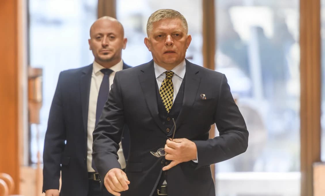 ČESI PÍŠU: BLÁZNI. Sú posadnutí likvidáciou Fica