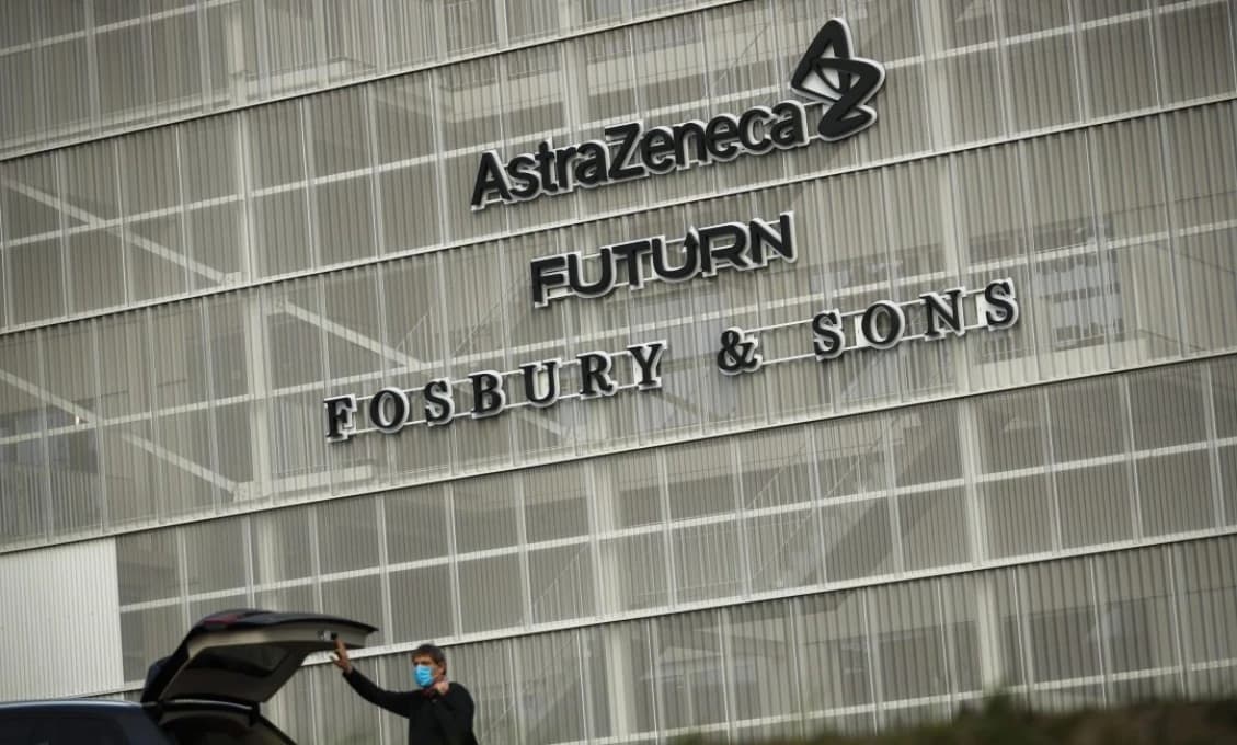 Čiastočný ÚSPECH! Spoločnosť AstraZeneca musí zverejniť údaje o vedľajších účinkoch